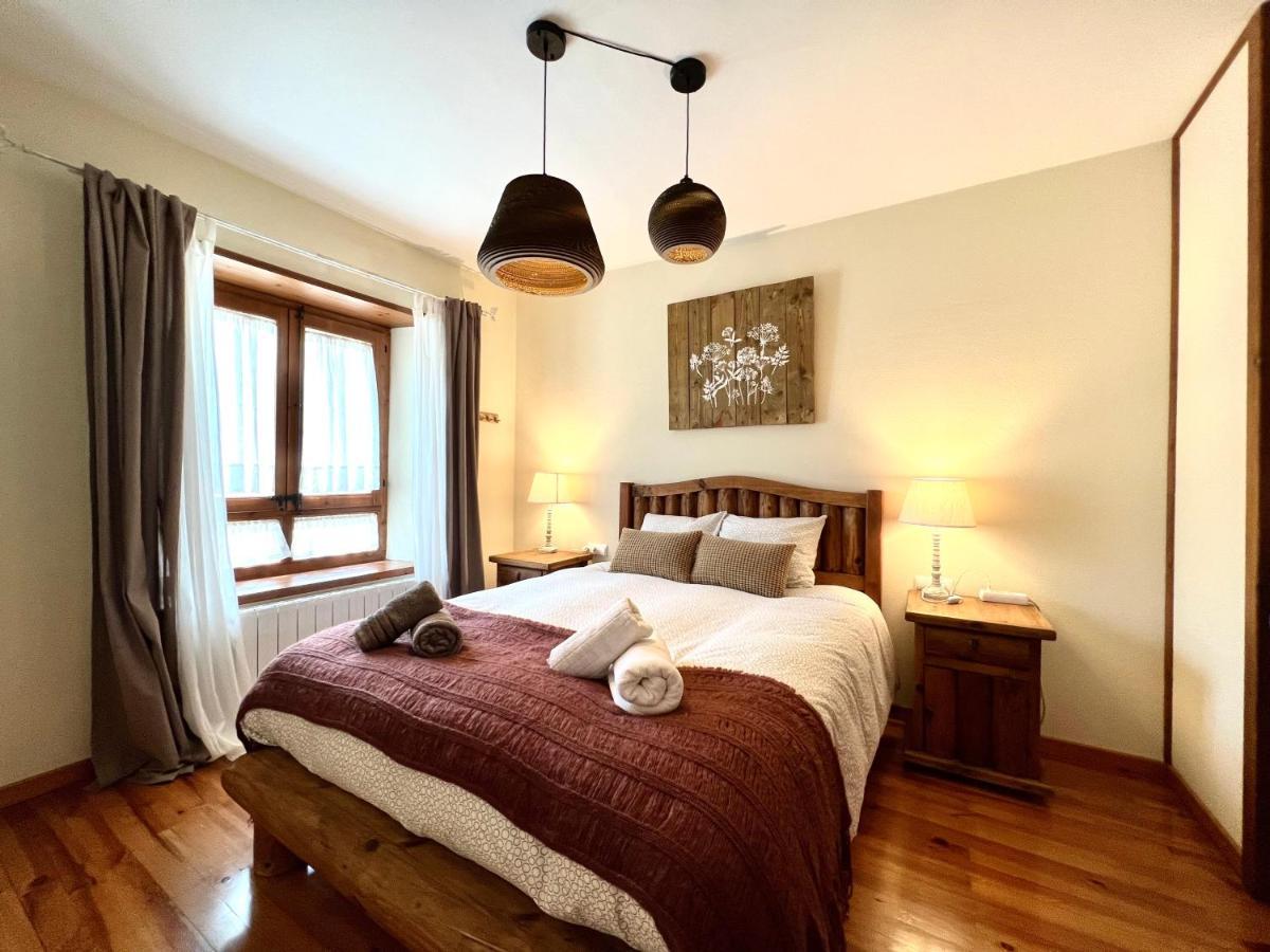 Apartament Deluxe Espot - L'Amfitriona Zewnętrze zdjęcie